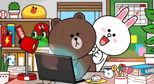 布朗熊可妮兔搞怪版,布朗熊与可妮兔网红打卡