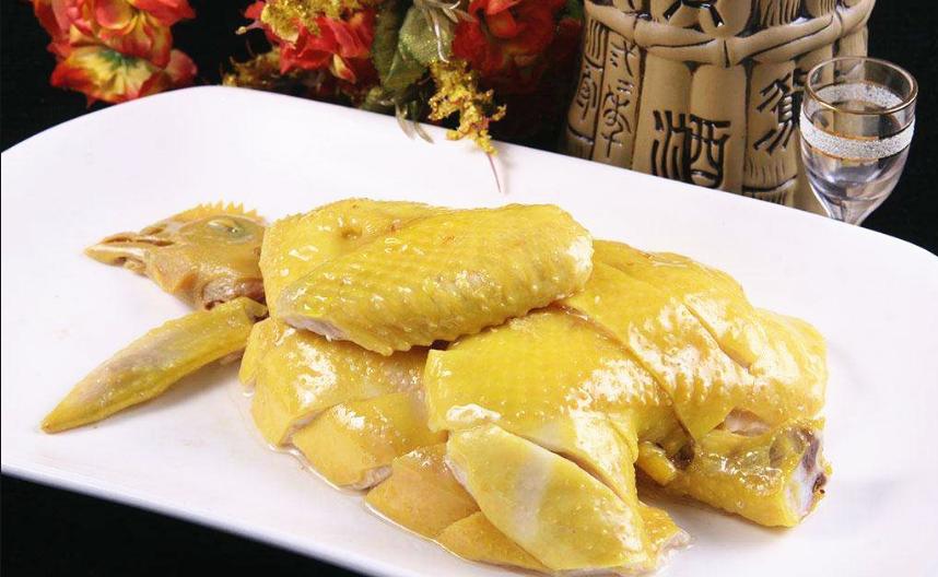 粤菜名菜白切鸡皮爽肉滑骨都有味,经典粤菜100款家常菜白切鸡做法