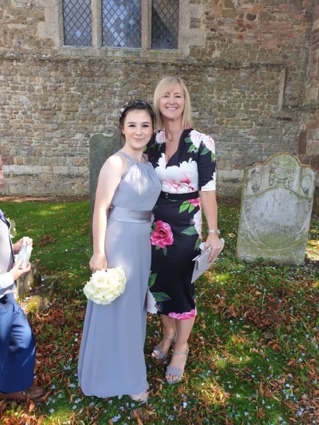 英国美女天生没有嗅觉什么都闻不到,称自己若能恢复闻臭鱼也愿意