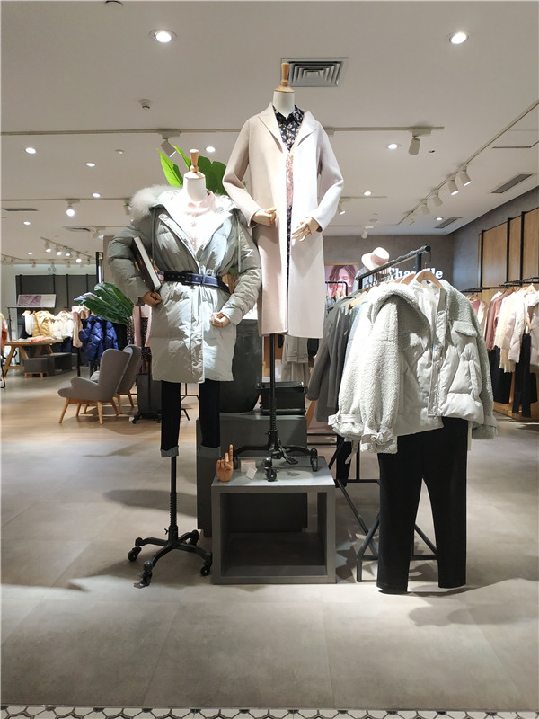 拉夏贝尔国潮女装,拉夏贝尔女装怎么成了网红风