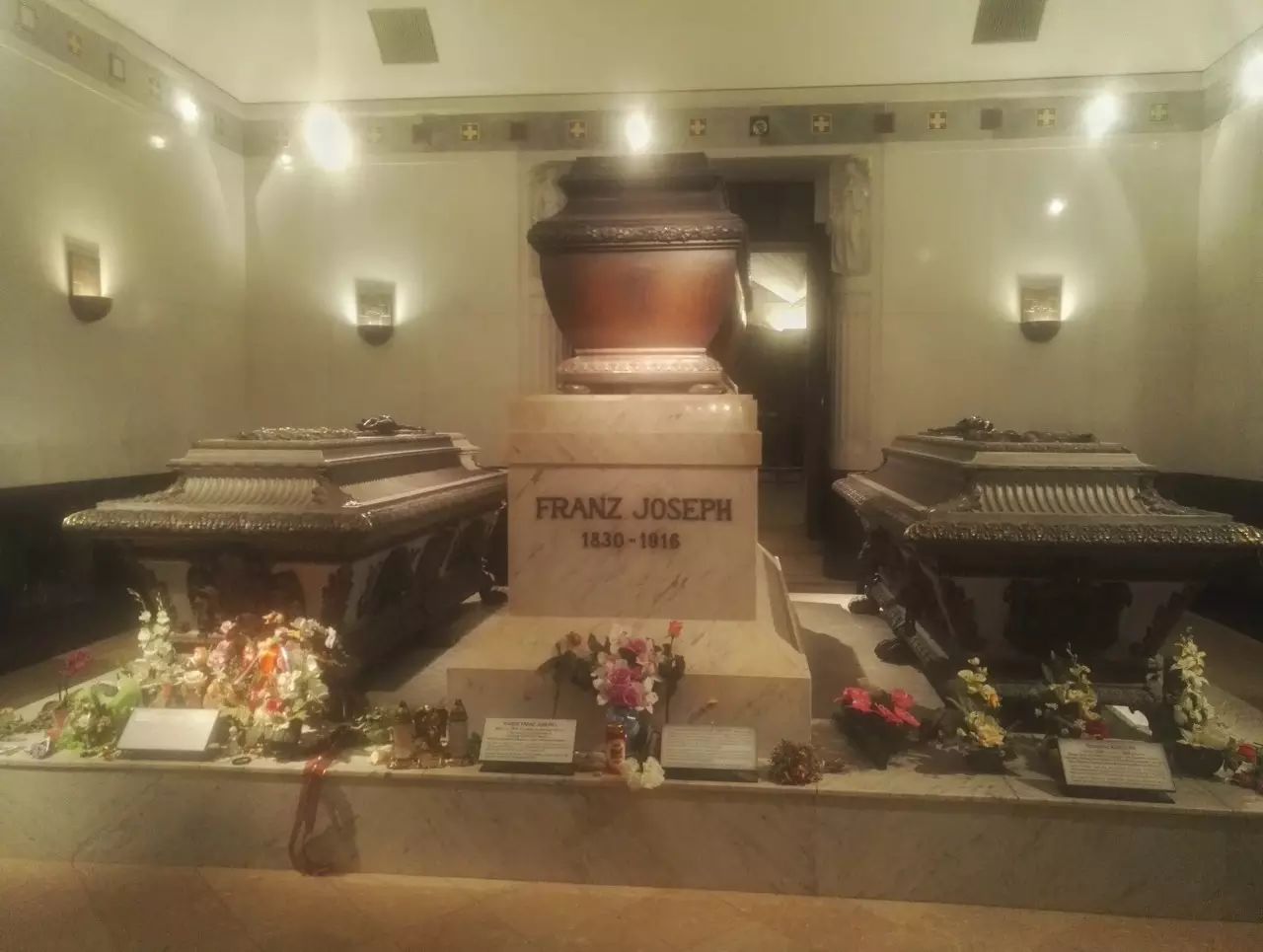 交换手记：皇家墓穴勘探笔记