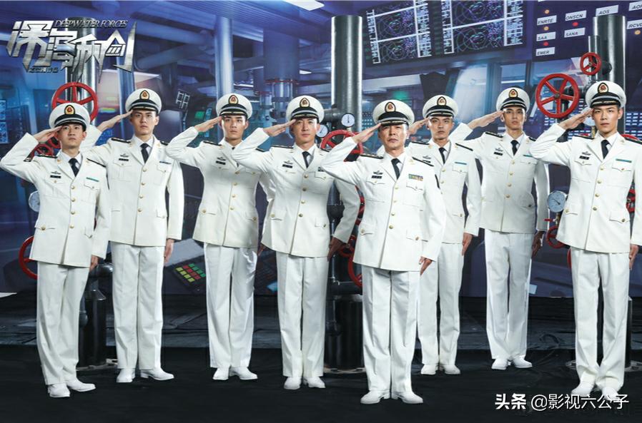 年度最佳军旅剧，非这部《深海利剑》，潜艇实景拍摄，场面震撼