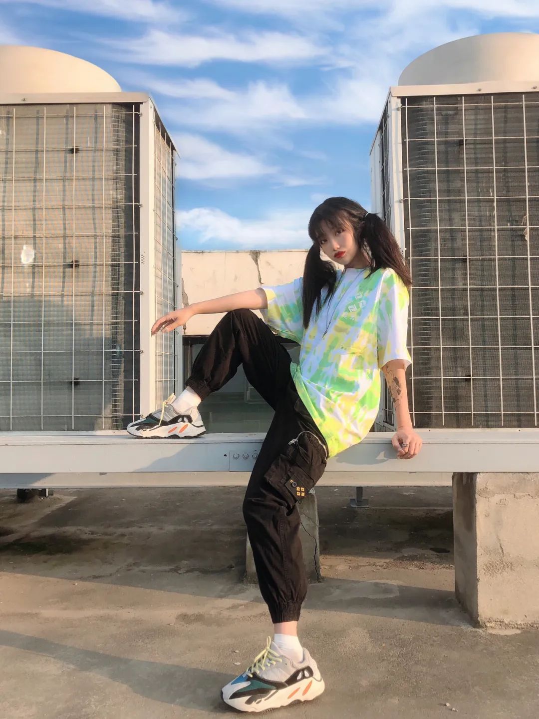 什么颜色的扎染好看,穿搭蓝色系过年