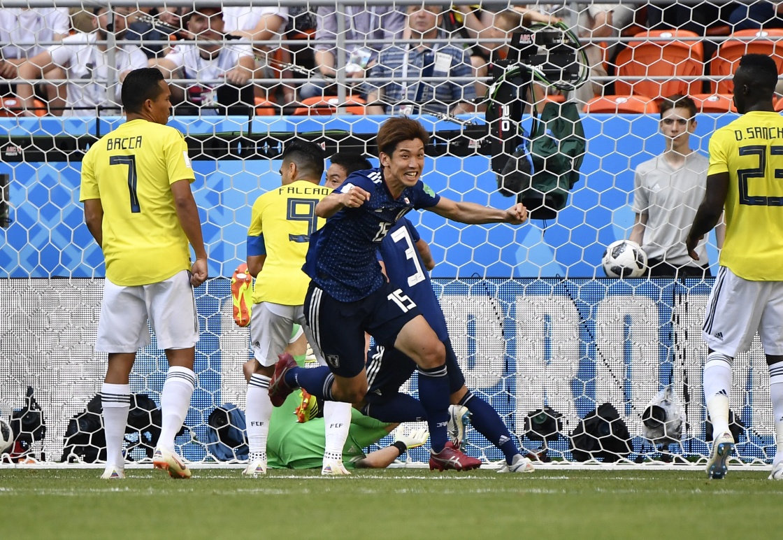 张玉宁点头球破门,张玉宁头球破门完整视频