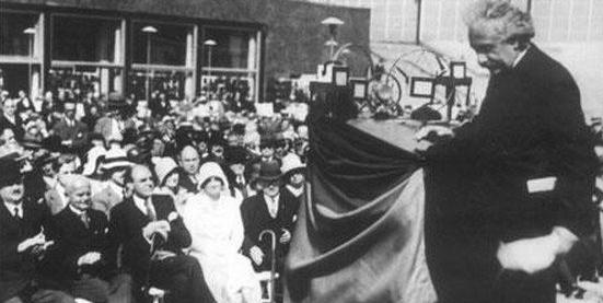 爱因斯坦诺奖之路视频,爱因斯坦相对论诺贝尔物理学奖