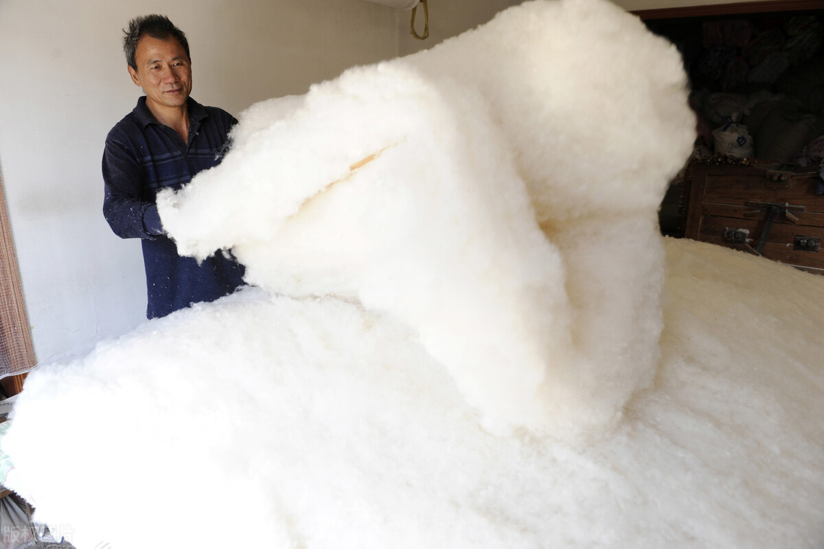 注意不是所有的驼绒被褥都适合翻新