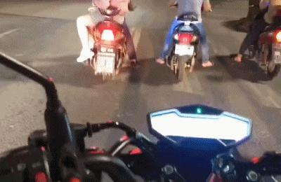 把车标全部抠掉违法吗,把车标抠下来清灰