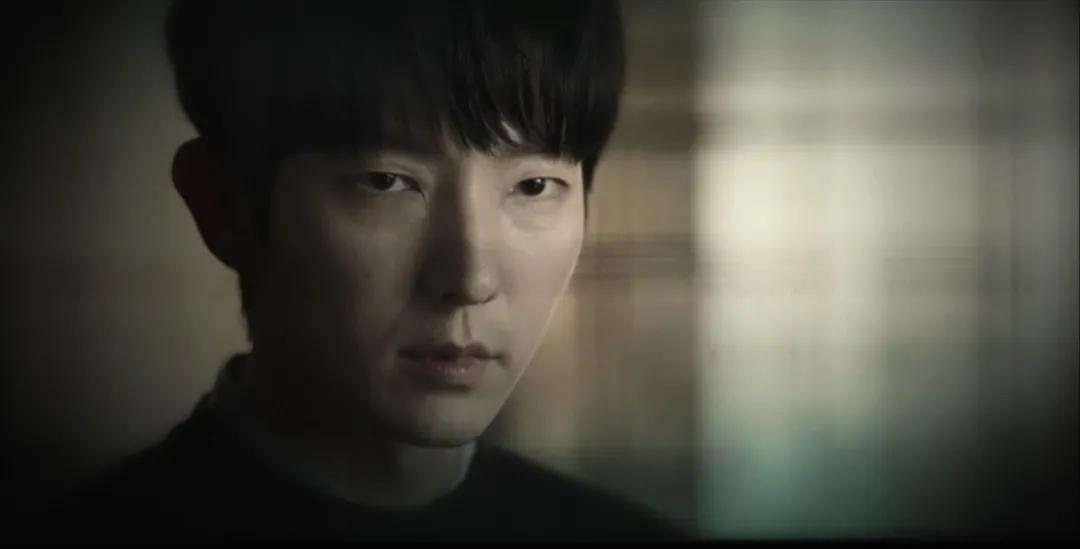 首播飙到9.0，明明可以靠脸吃饭的李准基，一上来就让人后背发凉