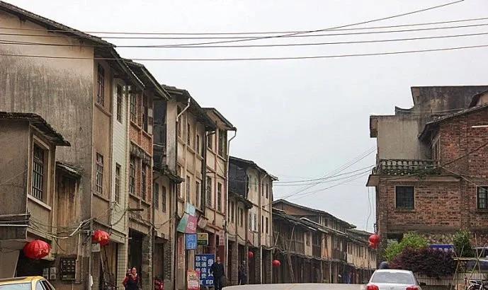 最安逸的柴火饭,正宗柴火饭最抚凡人心