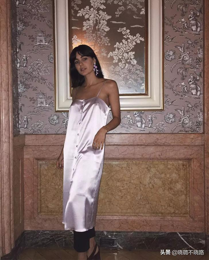 吊带裙怎么穿显瘦图片,小个子显瘦吊带裙