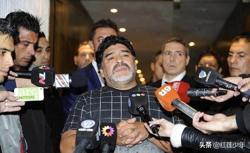 马拉多纳自传我是迭戈,迭戈马拉多纳自暴自弃