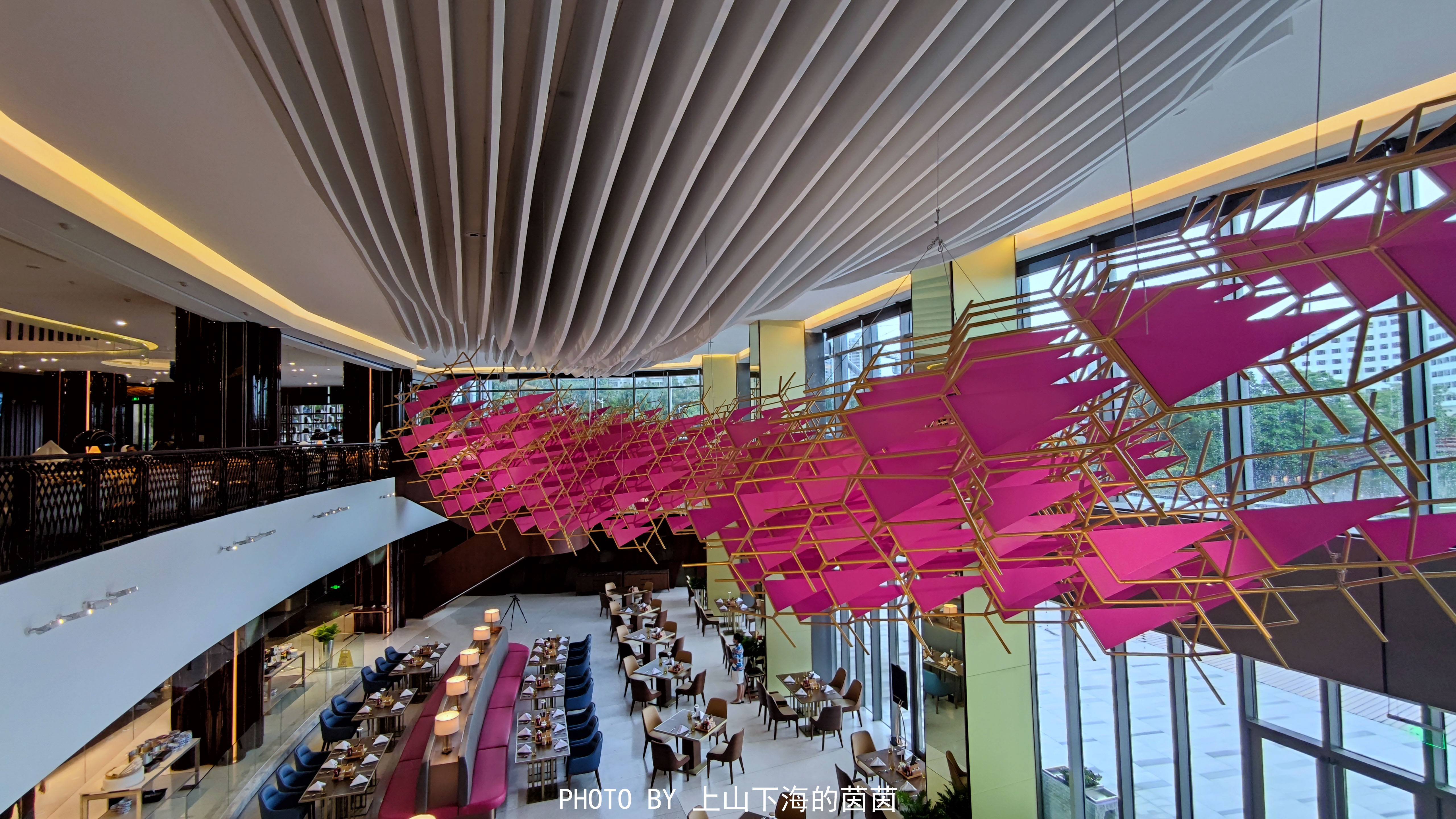 网红美食打卡！情侣路旁珠海度假村星海楼，选择困难症犯了