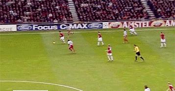 c罗生涯十大不可思议的进球,c罗的过人动作有多牛