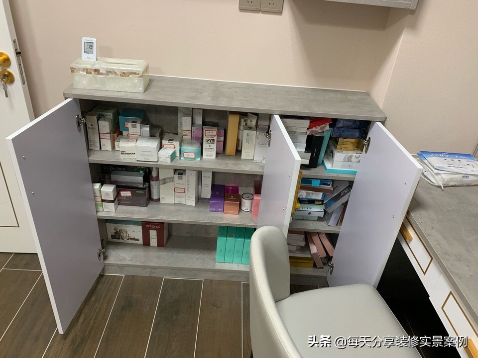 装修完房子邻居总参观,装修好了邻居们来参观