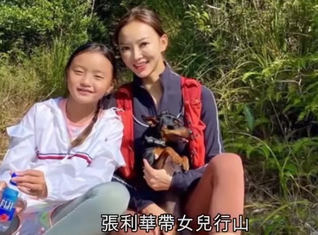 男星劈腿娶小20岁大学生，婚后却被多次出轨，网友：这就是报应