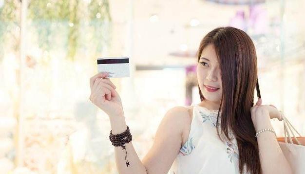 一个真正爱你的女人不会瞒着你,一个真心爱你的女人不会踩到底线