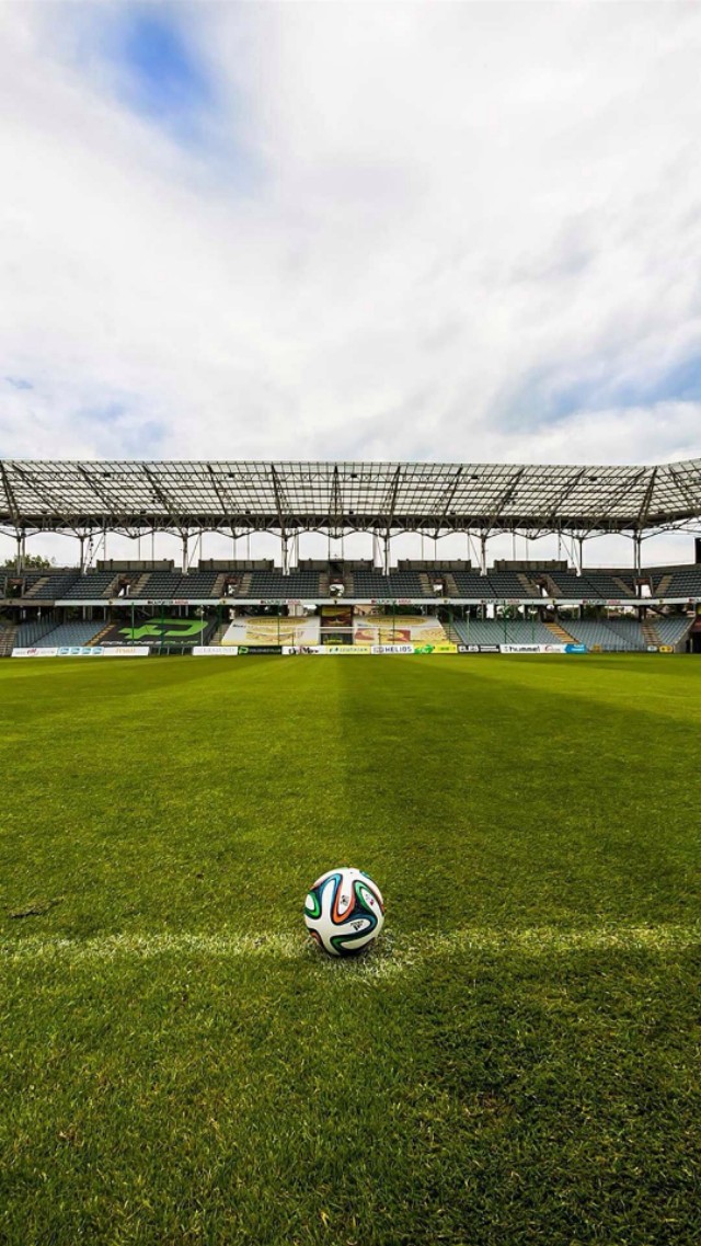 十大绝版足球壁纸锁屏,曼联足球动态锁屏壁纸