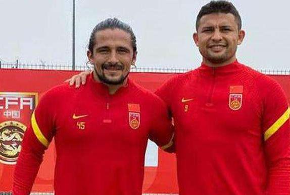 男足备战世预赛，李铁走访沈阳，国足三福地必选其一作为主场