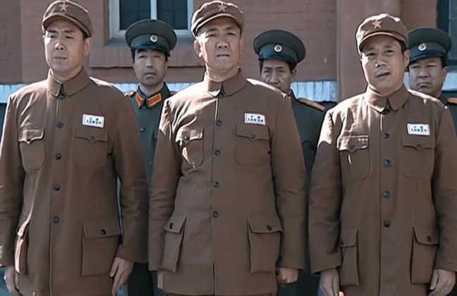 亮剑中李云龙不接受授衔是哪一集,亮剑中的赵刚为什么授衔时是少将