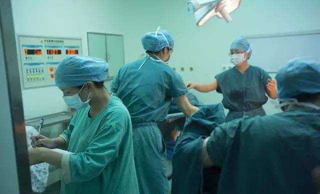 顺产怎样避免侧切,顺产产妇如果不排尿怎么办