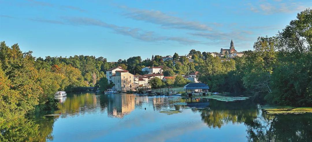 麦当劳全球换包装这次要走极简风,麦当劳派的包装怎么拆