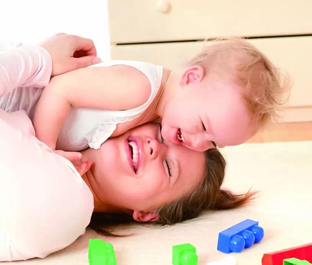 小孩有偷摸的习惯怎么教育,用手摸对宝宝有什么影响