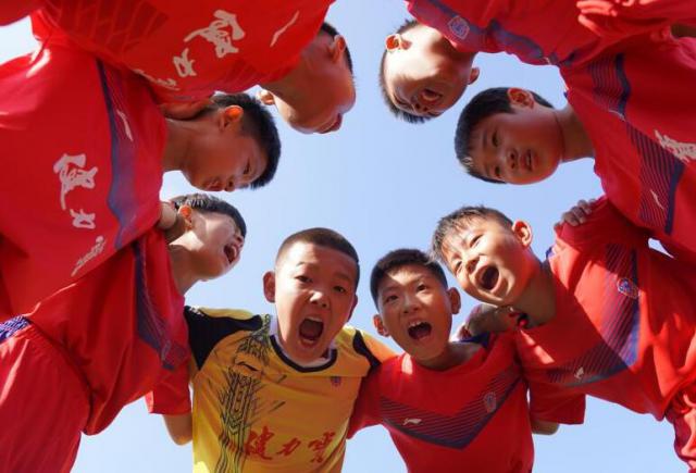 沈阳李铁8号足球公园小学,沈阳李铁8号足球公园随便踢吗