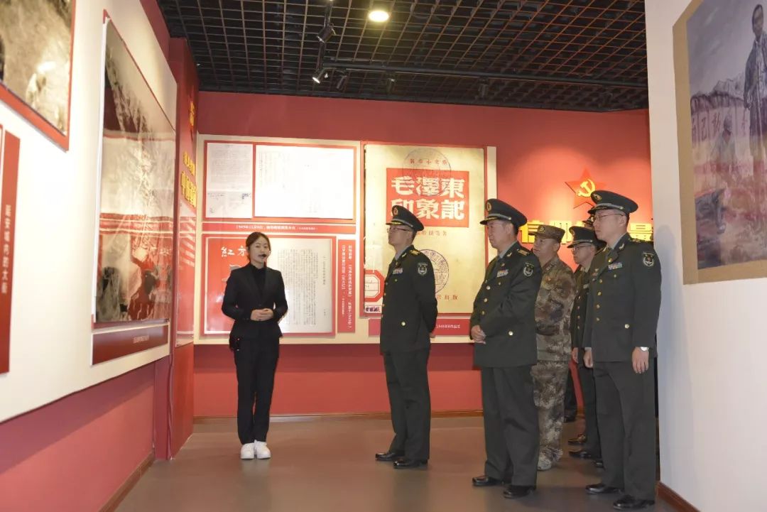 跟32127部队*党**员干部一起，到大连档案馆感悟“信仰的力量”！