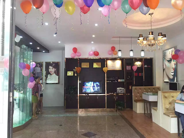 麦田视觉美妆培训学校多少钱,麦田视觉美妆学校怎么样