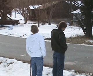 地铁上看到女朋友怎么办,地铁上怎么提醒女朋友