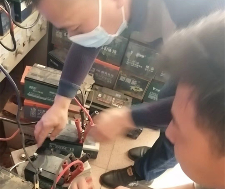 智能脉冲修复充电器怎样修复电瓶,电池修复充电器怎么选