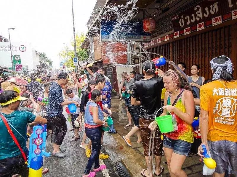 泰国泼水节英文问候,泰国泼水节旅游详细攻略