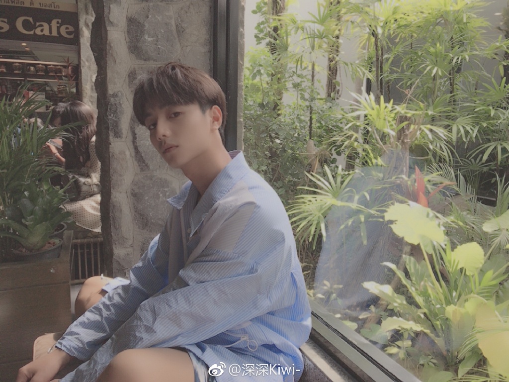 鏄撶儕鍗冪幒鐜嬭仾,鏄撶儕鍗冪幒鍜岀帇鎬濊仾鍚堢収