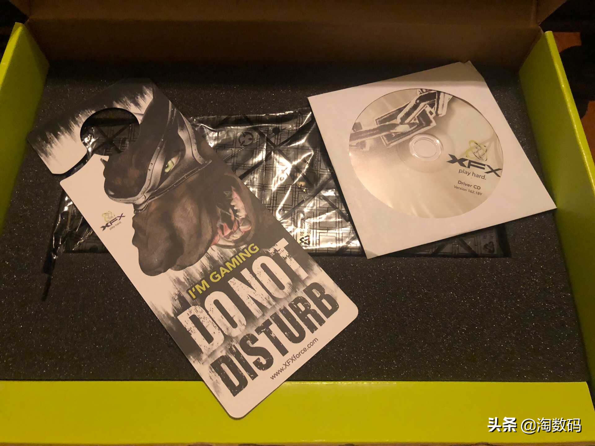 能认识这几张显卡的,都是至少20年数码PC经验的骨灰级大神