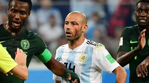 fm战术理念防守反击,fm足球战术