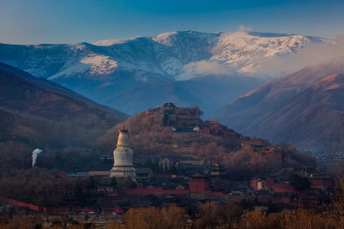 五台山最应该去的几个寺院,去五台山朝拜必须去哪几个庙