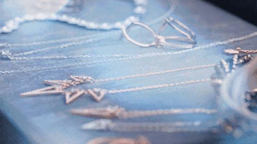 周大福仿卡地亚手镯图片价格,周大福的卡地亚多少钱