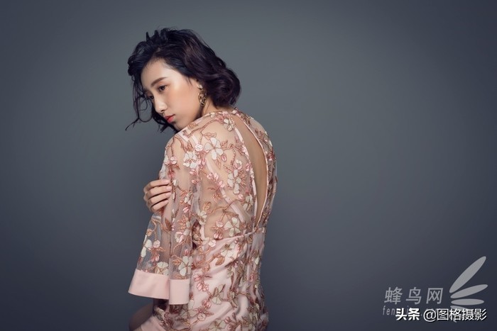 亮腹肌看迅丽神牛迅丽TT350F富士系统热靴闪光灯实拍体验