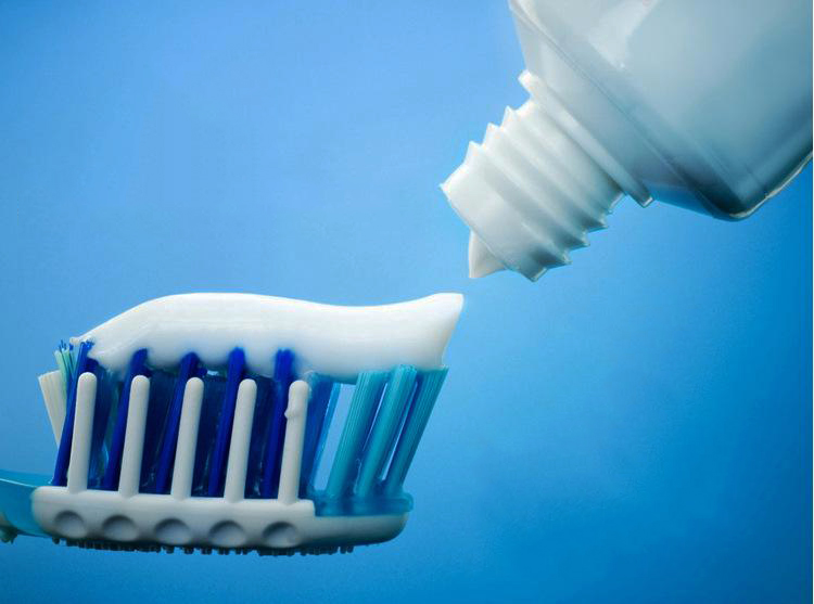 衣服上的铁锈油渍怎么去除小窍门,衣服上的铁锈怎么去除小窍门