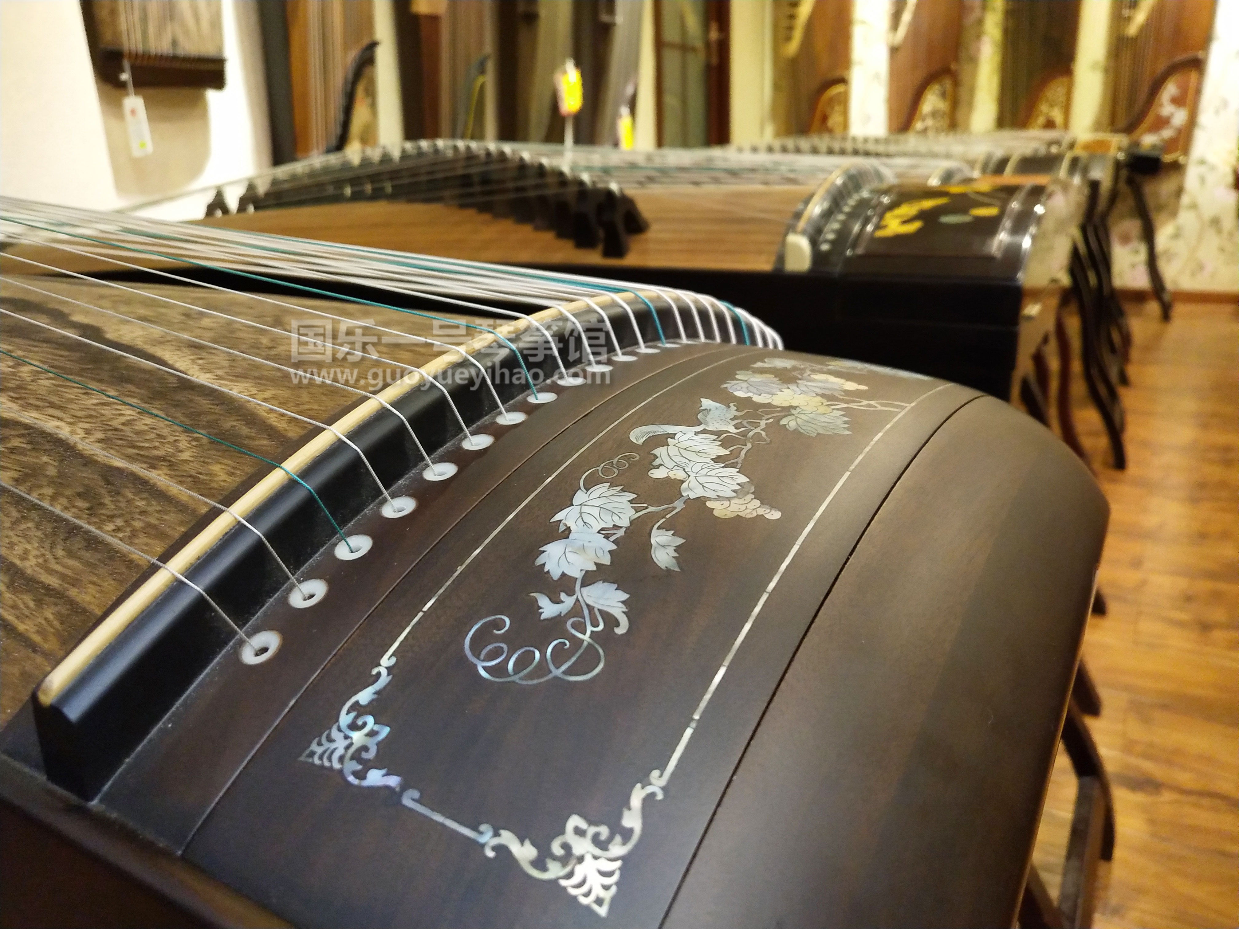 一般的古筝价位是多少钱,敦煌古筝性价比高的古筝