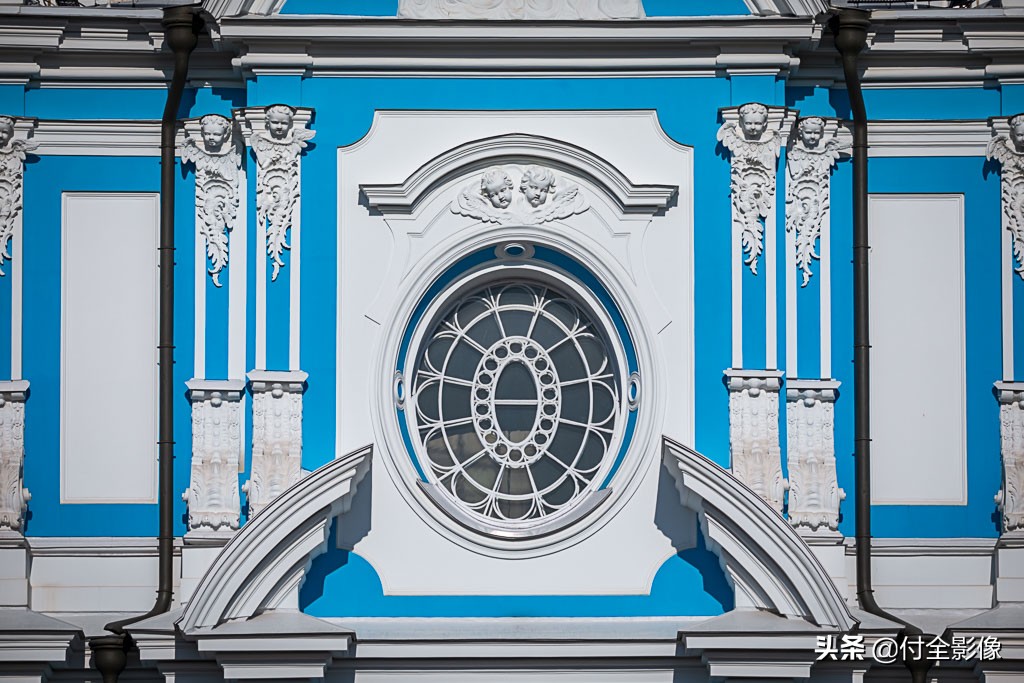 斯莫尔尼修道院主教,斯莫尔尼宫的宫殿