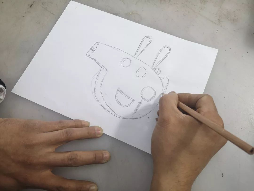 史上最窘迫的网红：赚了2亿流量却丢了房子，淘宝是最后的希望