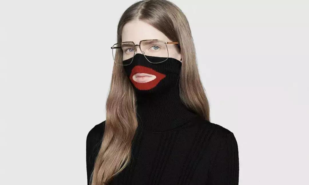 听说今年是全球顶尖奢侈品品牌集体向中国道歉的元年?