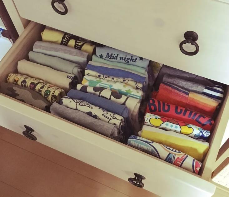 家里不穿的旧衣怎么收纳,小空间换季衣服收纳