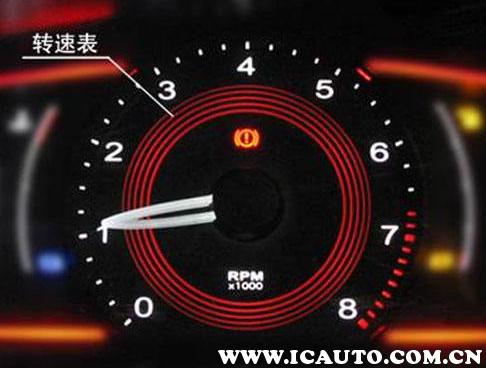 汽车怠速600-700转上下浮动正常吗,汽车怠速600转有点抖