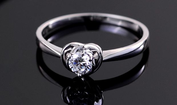 十大不建议买的品牌钻戒,今年最流行的钻戒品牌