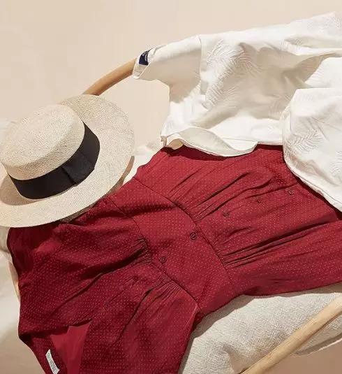 泰国便宜小众潮牌衣服,最近很火的泰国潮牌衣服