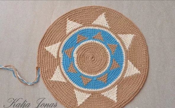 只需缝一条线的包包怎么做,钩包包虾片起头针法教程视频