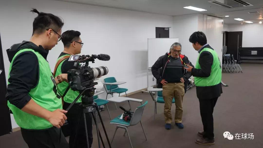 与伊涅斯塔一起成长的日本球员,伊涅斯塔在日本踢球