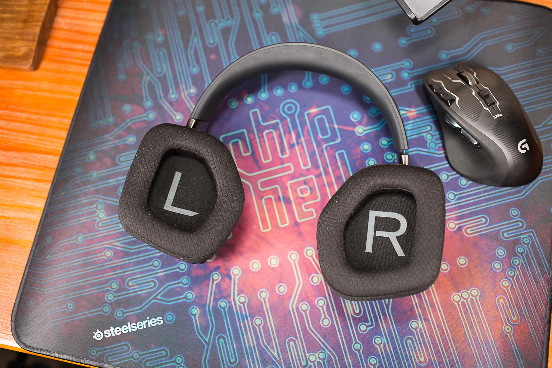 外星人耳机aw988按键介绍,外星人aw988耳机什么时候上市的